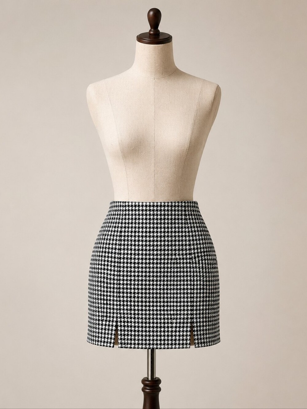 H&M Houndstooth Mini Skirt - Black & White